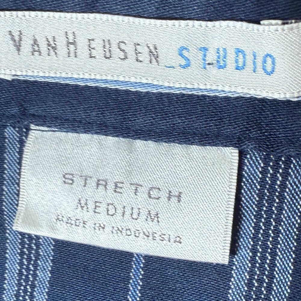 Van Heusen Studio Stretch Button Down Women's Shi… - image 2